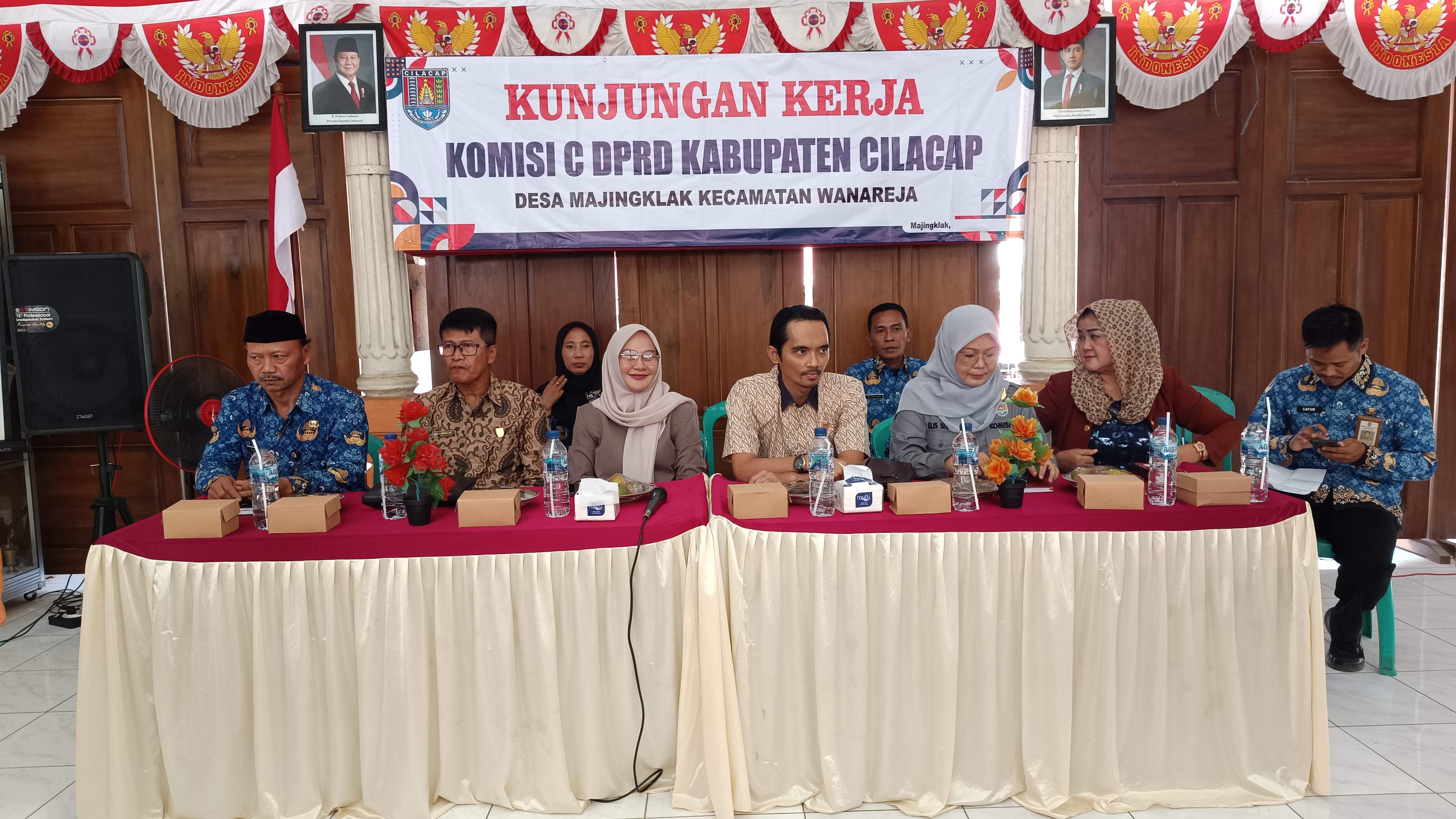 KUNJUNGAN KERJA KOMISI C DPRD KABUPATEN CILACAP DI DESA MAJINGKLAK KECAMATAN WANAREJA